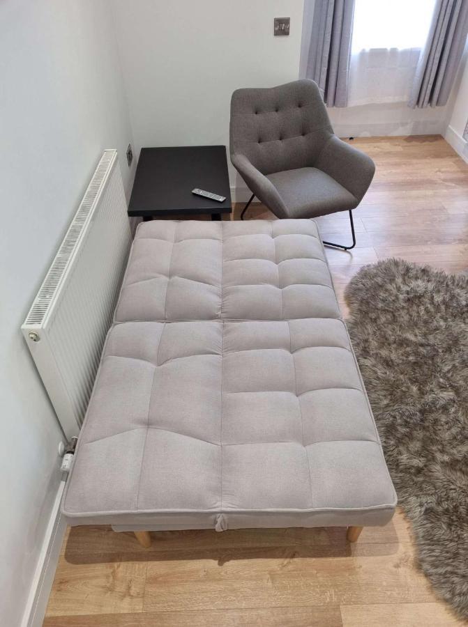 Lmk, Spacious 1 Bedroom Ground Floor Apartment, Ev Charger, Free Parking Wi-Fi, Great Location Belfast Exterior foto